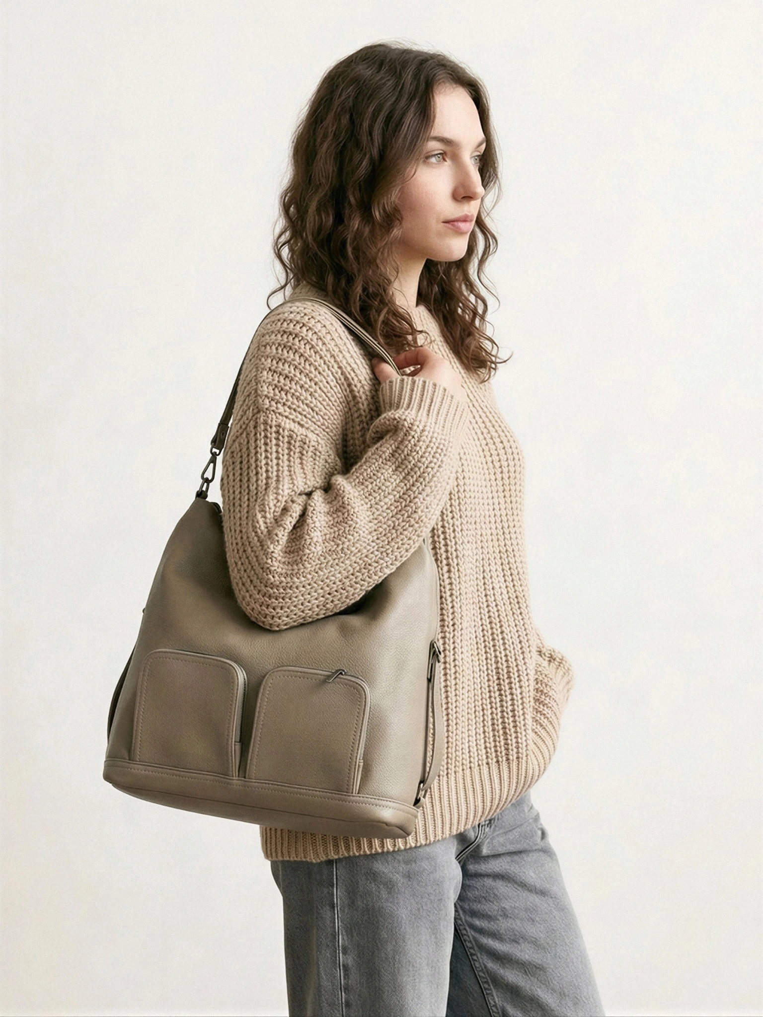 Сумка-шоппер  с регулируемыми ручками и накладными карманами в ассортименте